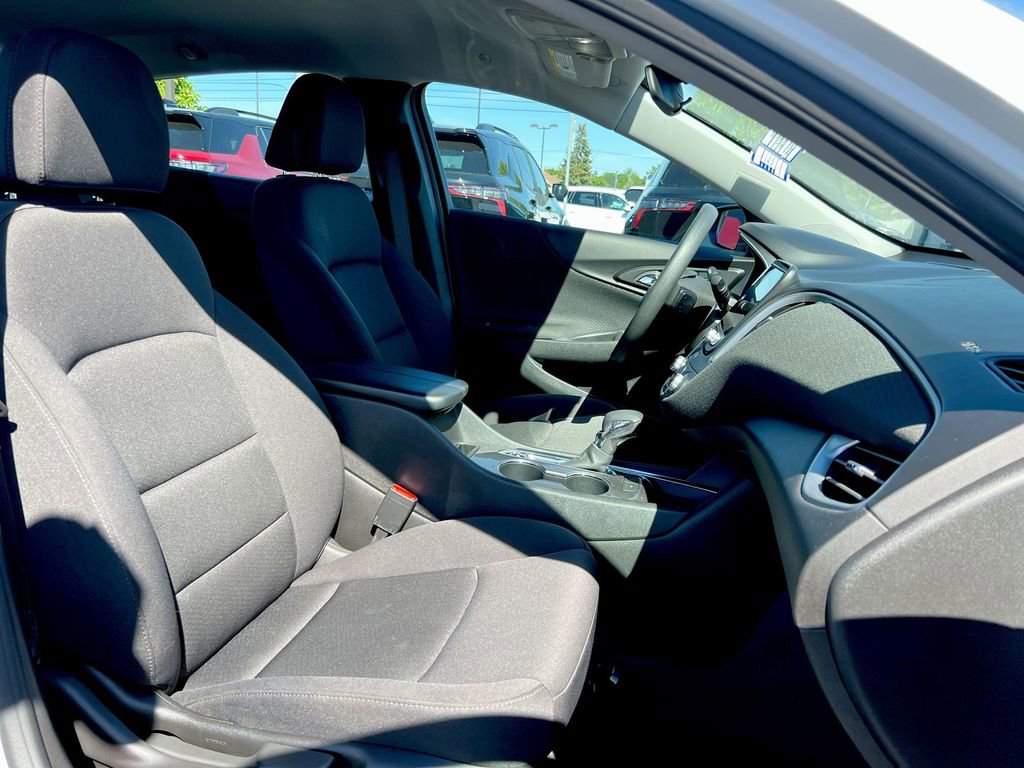 Used 2024 Chevrolet Malibu LT FWD image 22
