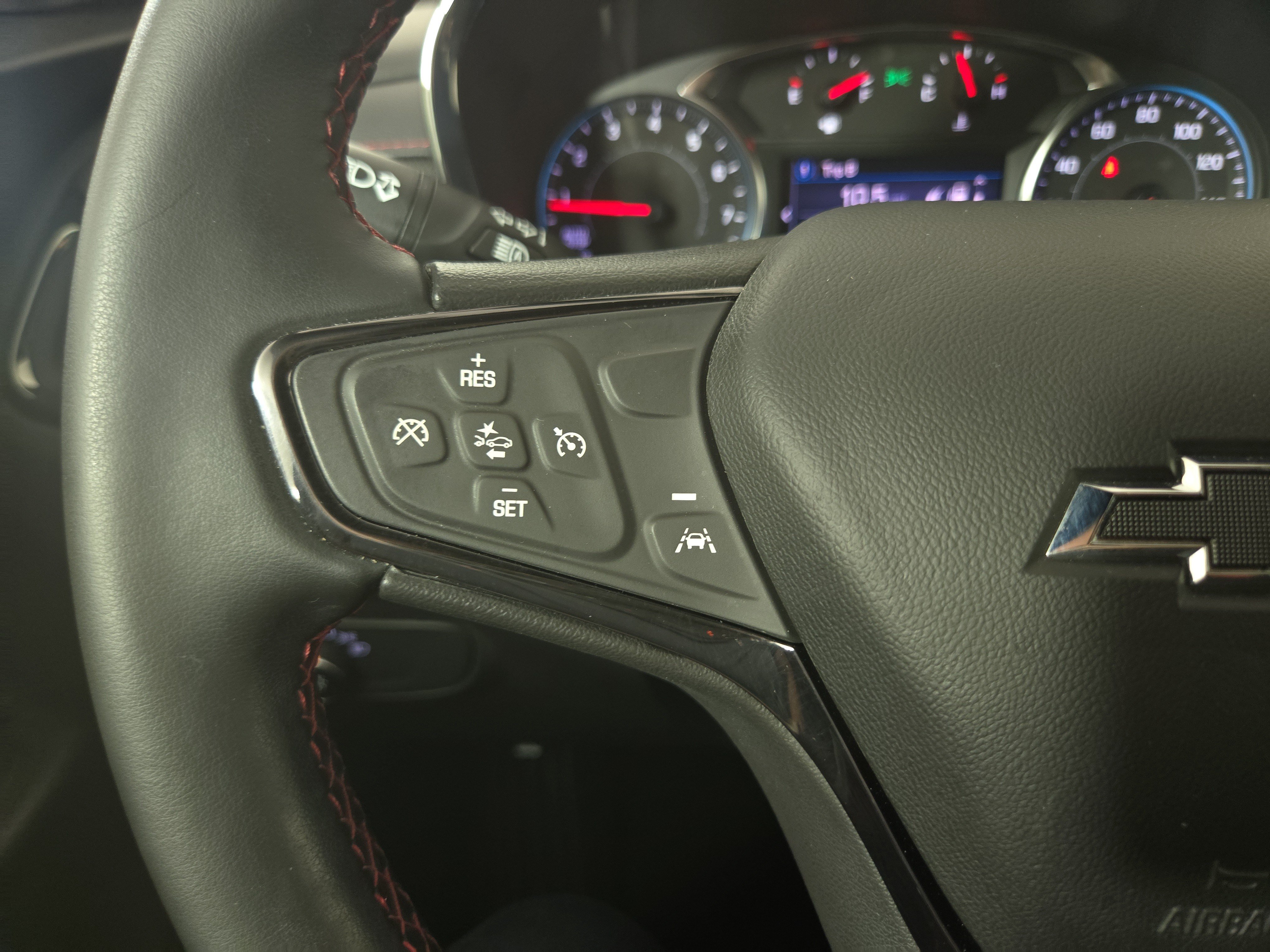 Certified 2023 Chevrolet Equinox RS FWD image 15