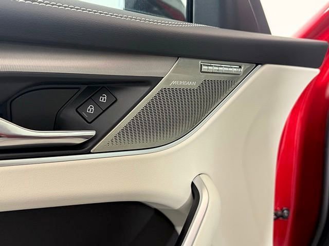 New 2025 Jaguar F-PACE R-Dynamic S image 29