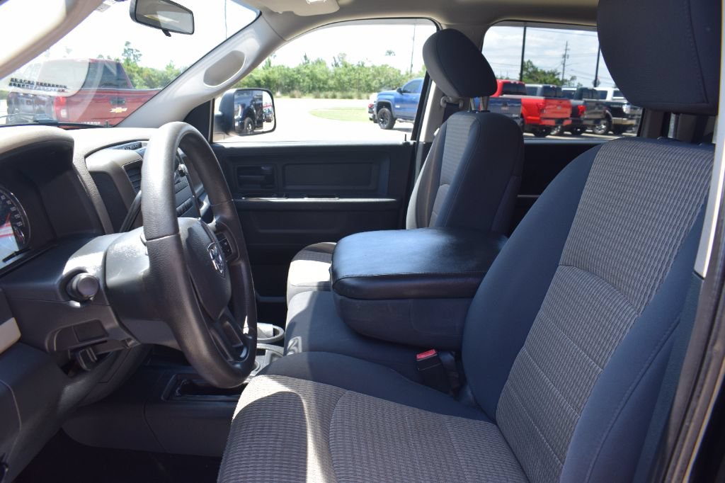 Used 2012 RAM 2500 ST w/ Chrome Appearance Group AWD/4WD image 8