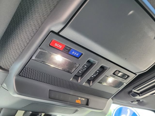 Used 2026 Subaru Outback Limited AWD/4WD image 17