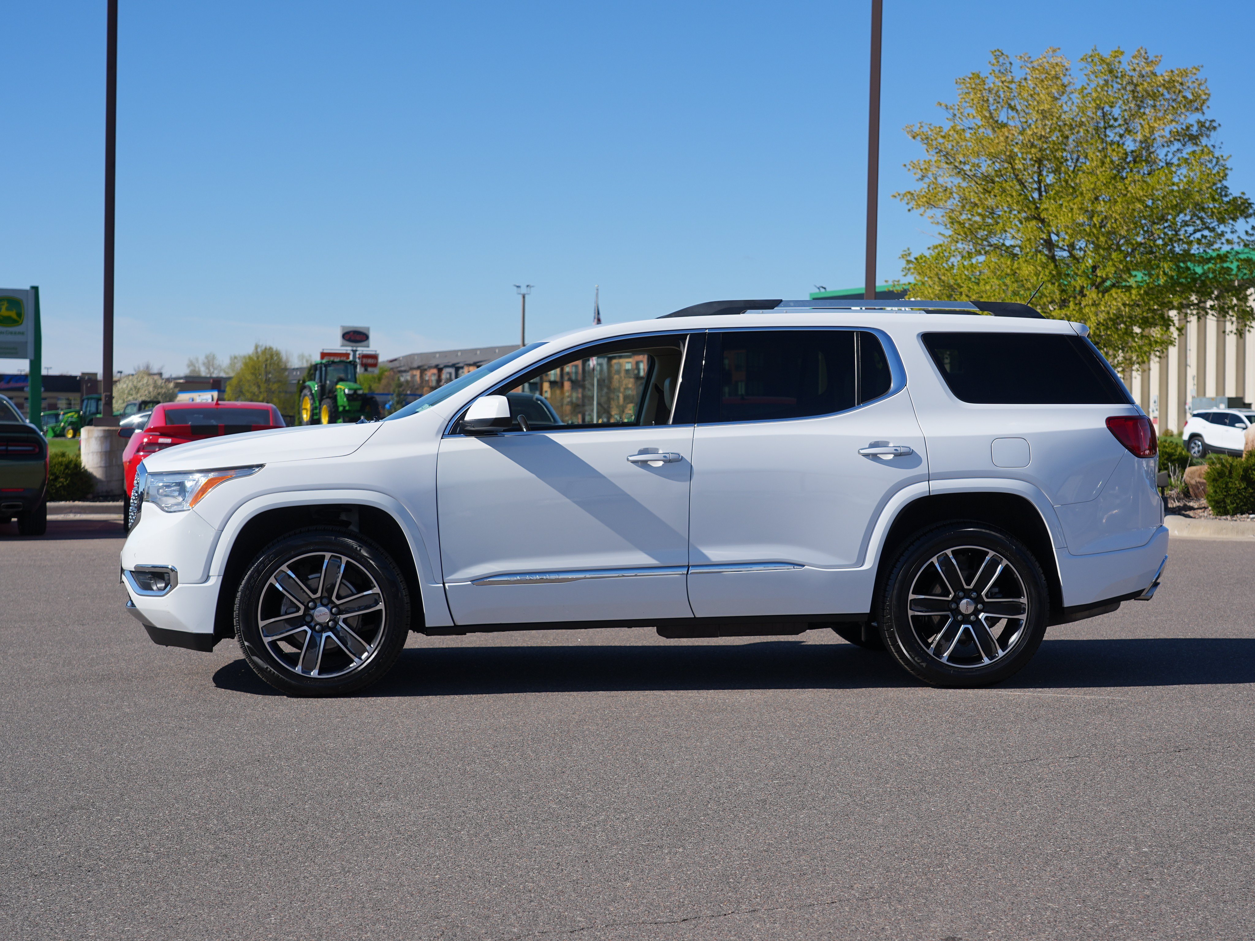 Used 2019 GMC Acadia Denali FWD image 6