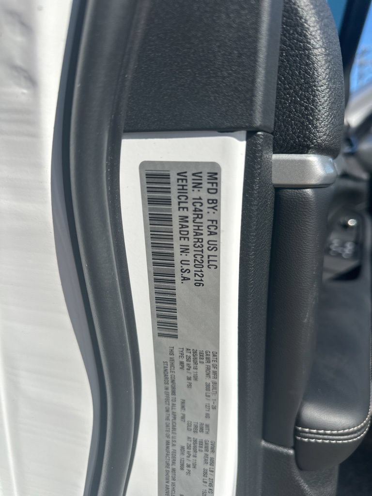 New 2026 Jeep Grand Cherokee Altitude AWD/4WD image 35