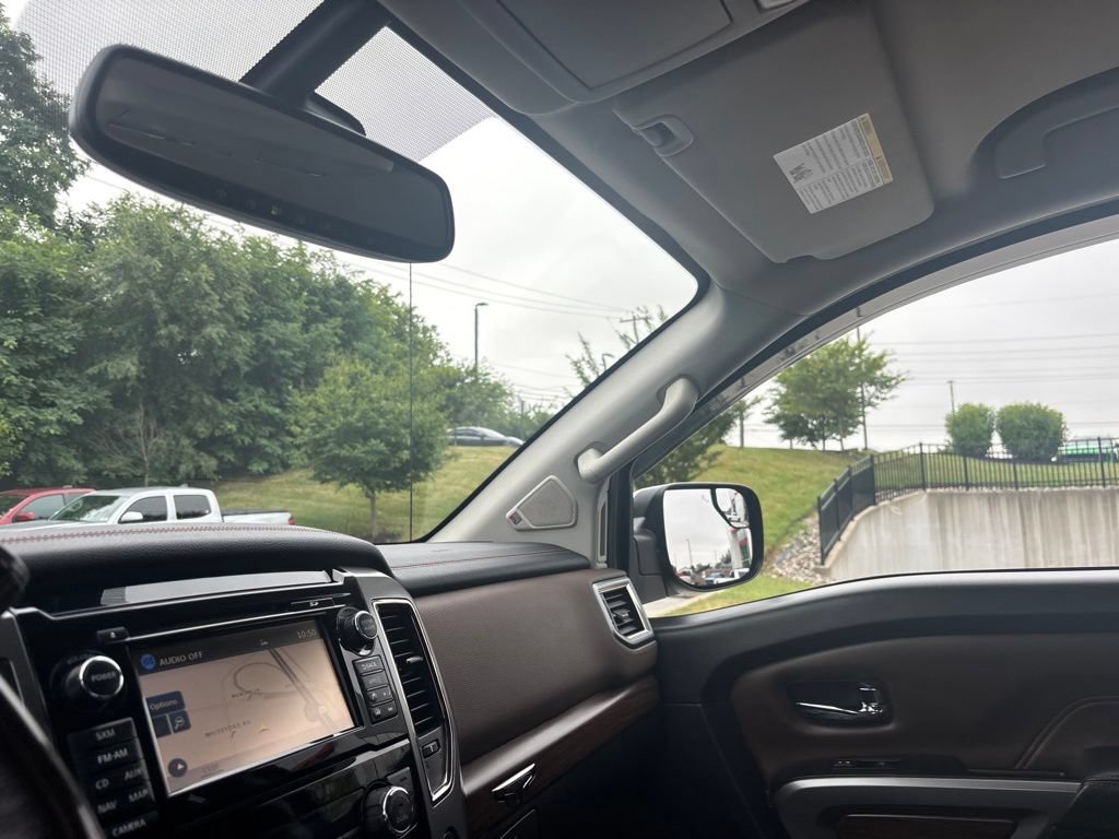 Used 2018 Nissan Titan Platinum Reserve w/ Platinum Utility Package AWD/4WD image 38