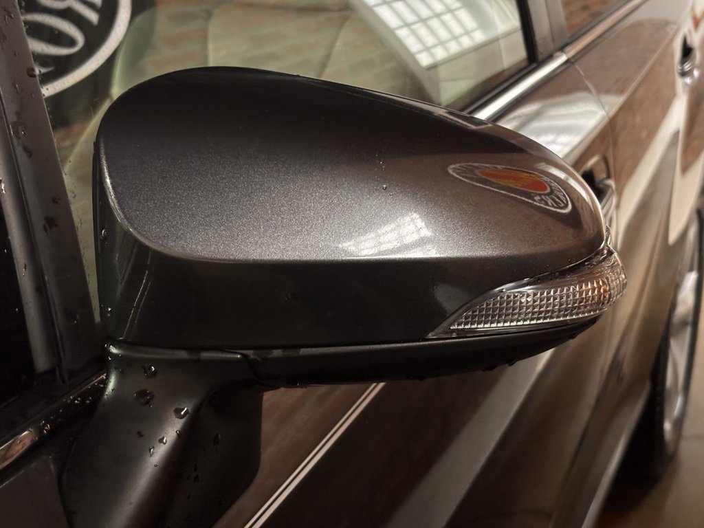 Used 2013 Toyota Venza XLE image 15