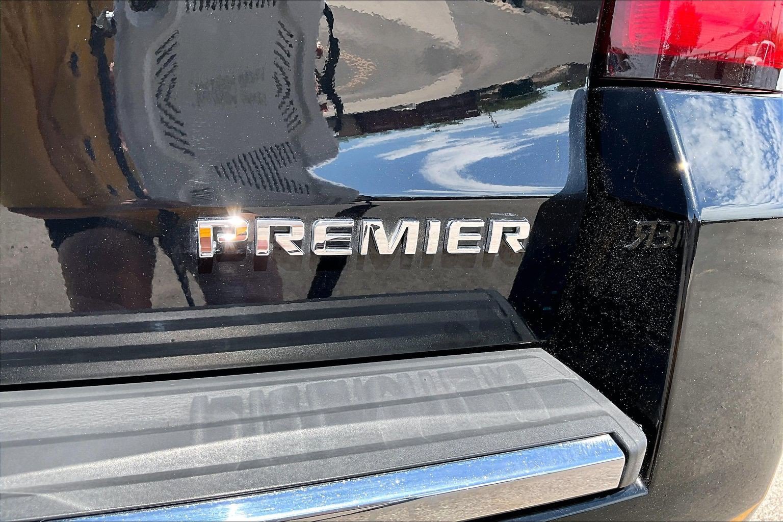 Used 2019 Chevrolet Tahoe Premier AWD/4WD image 33