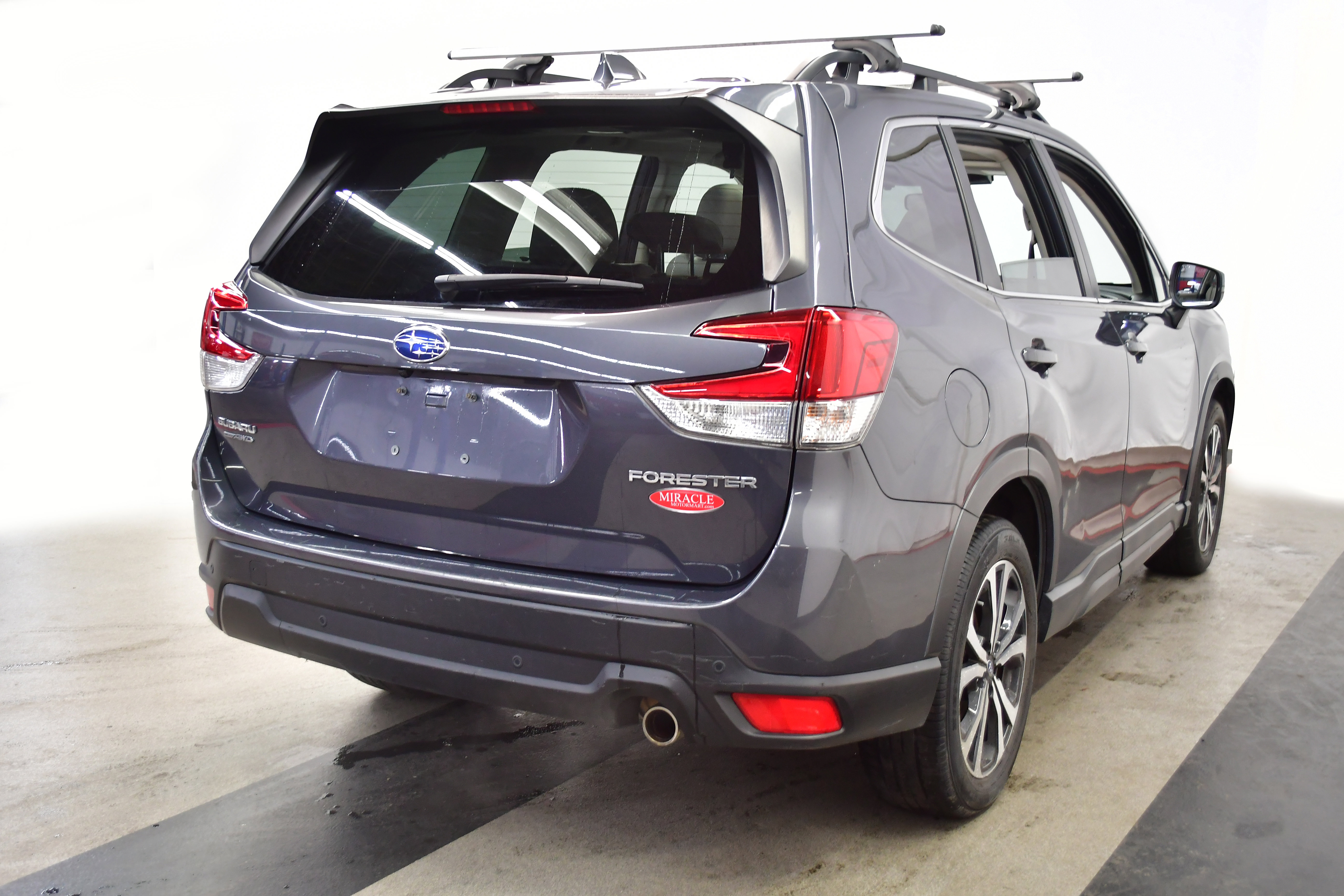 Used 2022 Subaru Forester Limited AWD/4WD image 7