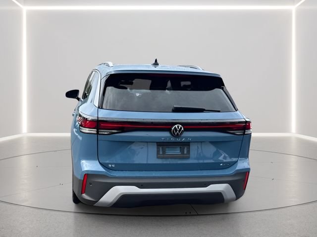 Used 2026 Volkswagen Tiguan SE AWD/4WD image 35