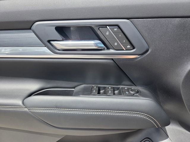 Used 2026 GMC Terrain Elevation w/ Elevation Premium Package image 22