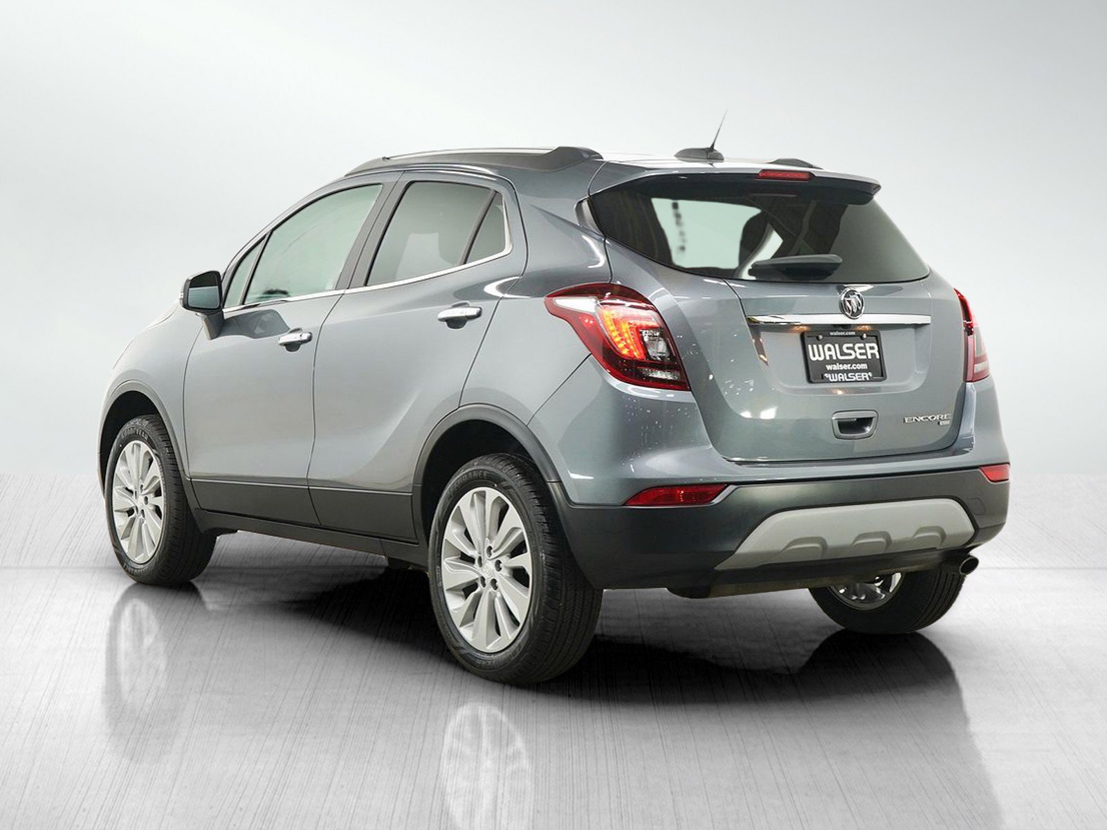 Used 2019 Buick Encore Preferred w/ Safety Package AWD/4WD image 3