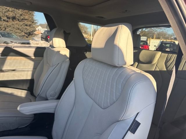 Used 2023 Hyundai Palisade Limited image 19