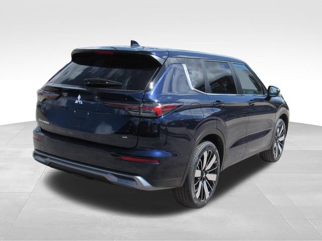 New 2026 Mitsubishi Outlander SE FWD video 3