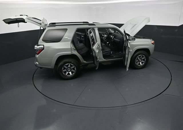 Used 2022 Toyota 4Runner TRD Off-Road Premium AWD/4WD image 30