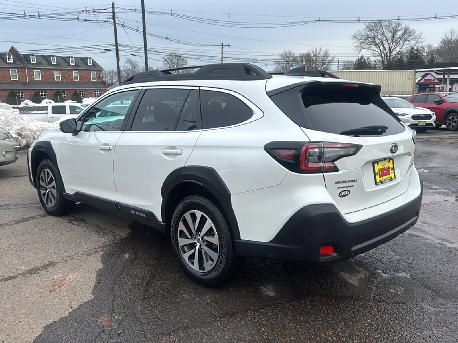 Certified 2024 Subaru Outback Premium AWD/4WD image 7