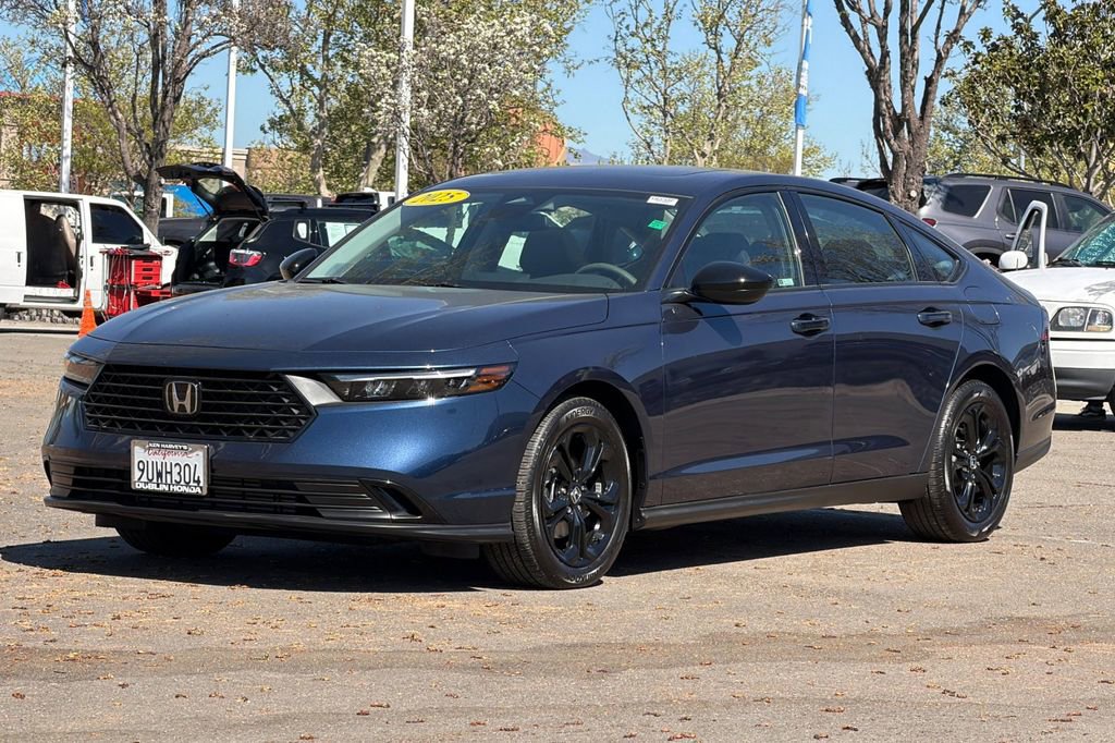 Certified 2025 Honda Accord SE image 8