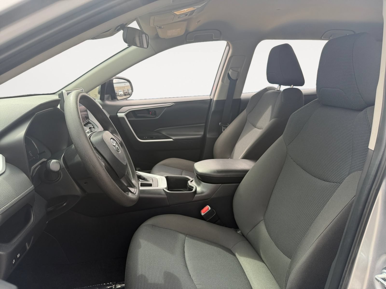 Certified 2024 Toyota RAV4 LE AWD/4WD image 9