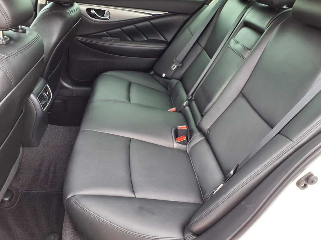 Used 2020 INFINITI Q50 Luxe w/ Essential Package (3.0T Luxe) AWD/4WD image 25