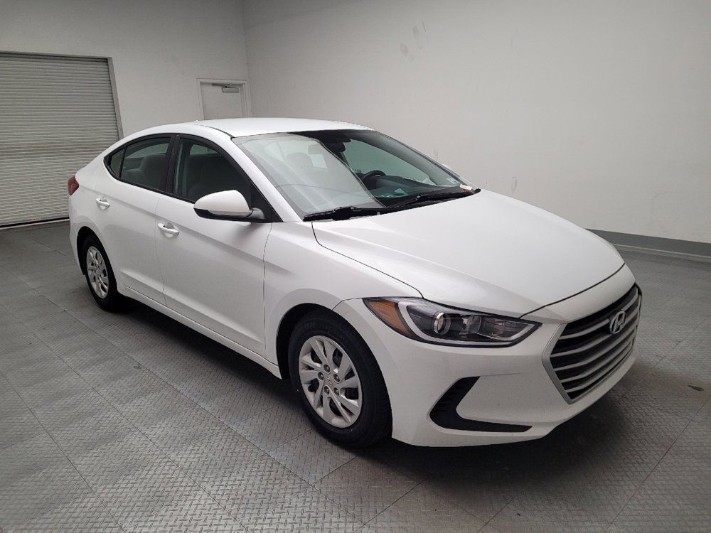 Used 2017 Hyundai Elantra SE image 13