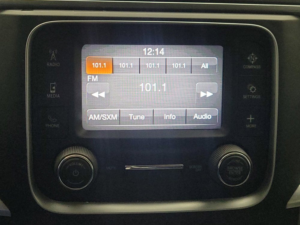 Used 2022 RAM 1500 Classic SLT image 25