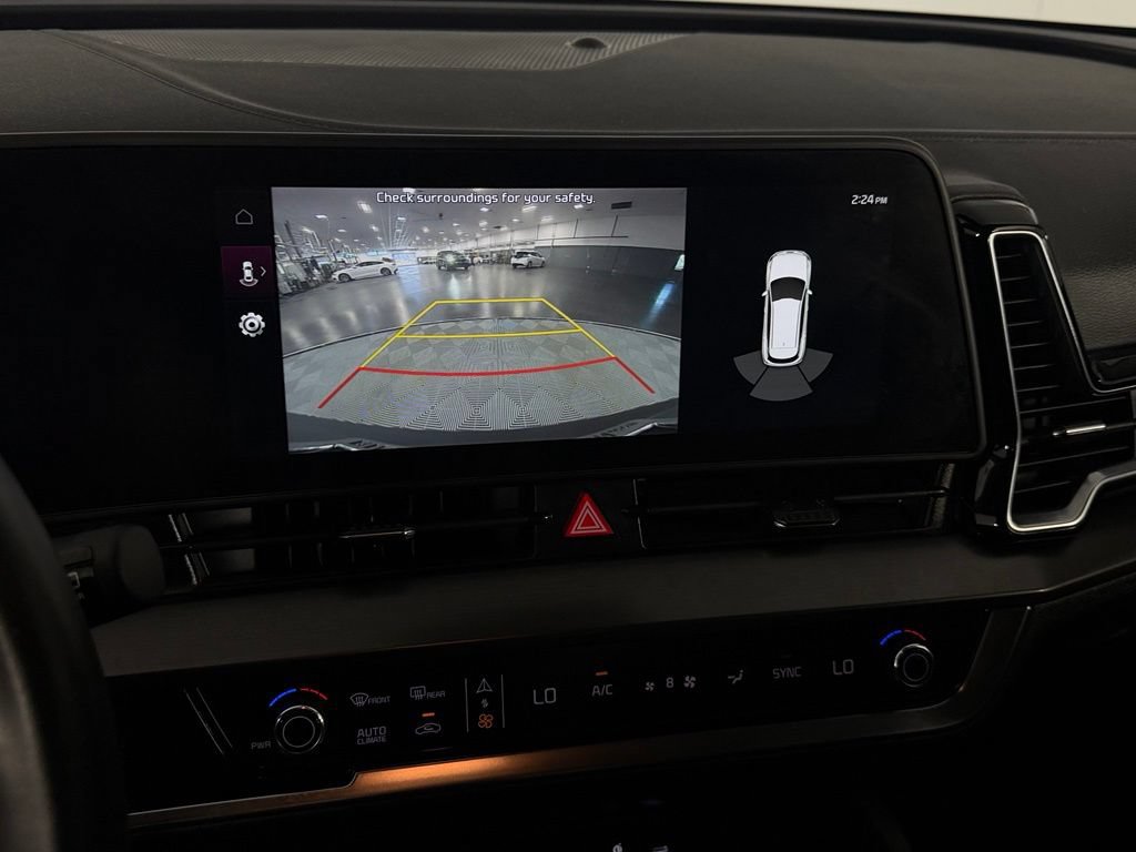 Used 2025 Kia Sportage EX FWD image 19
