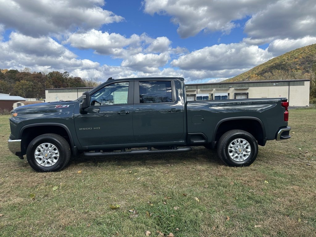 New 2026 Chevrolet Silverado 2500 LT image 4
