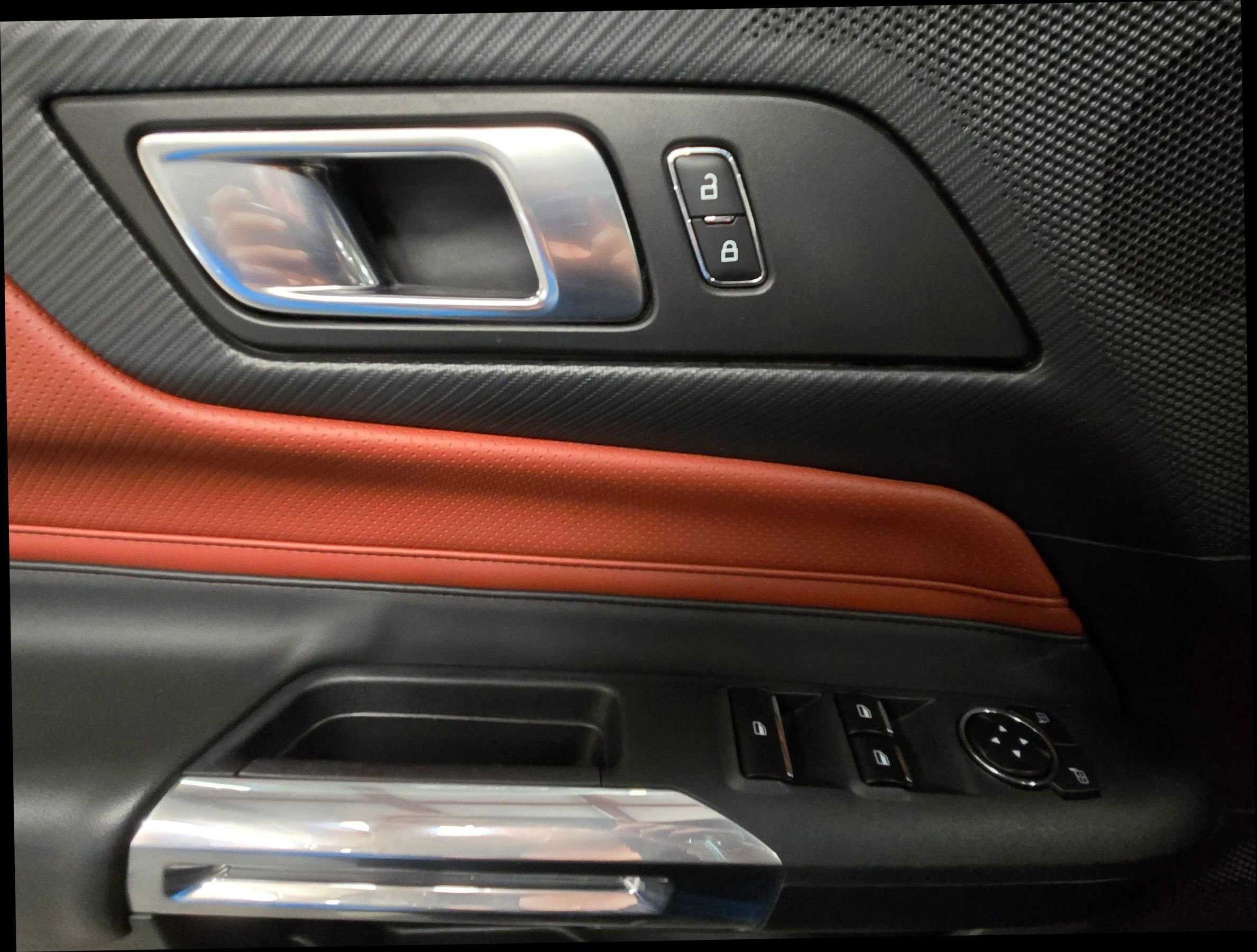 Used 2025 Ford Mustang Premium RWD image 10