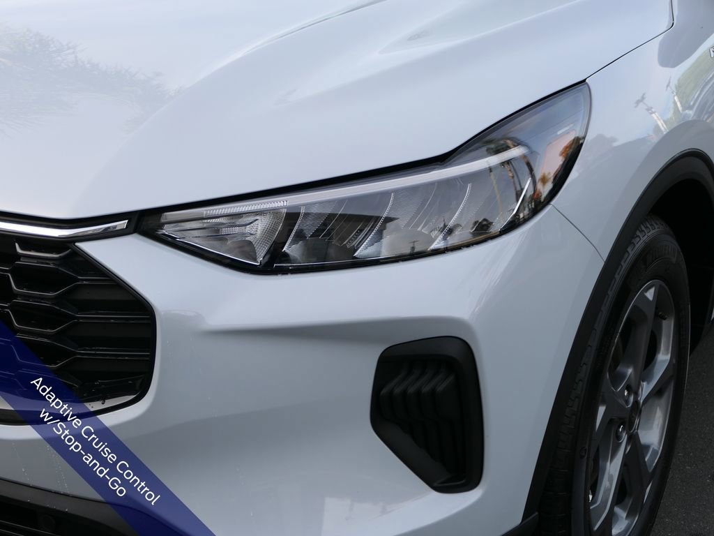 Used 2025 Ford Escape ST-Line w/ Equipment Group 301A image 10