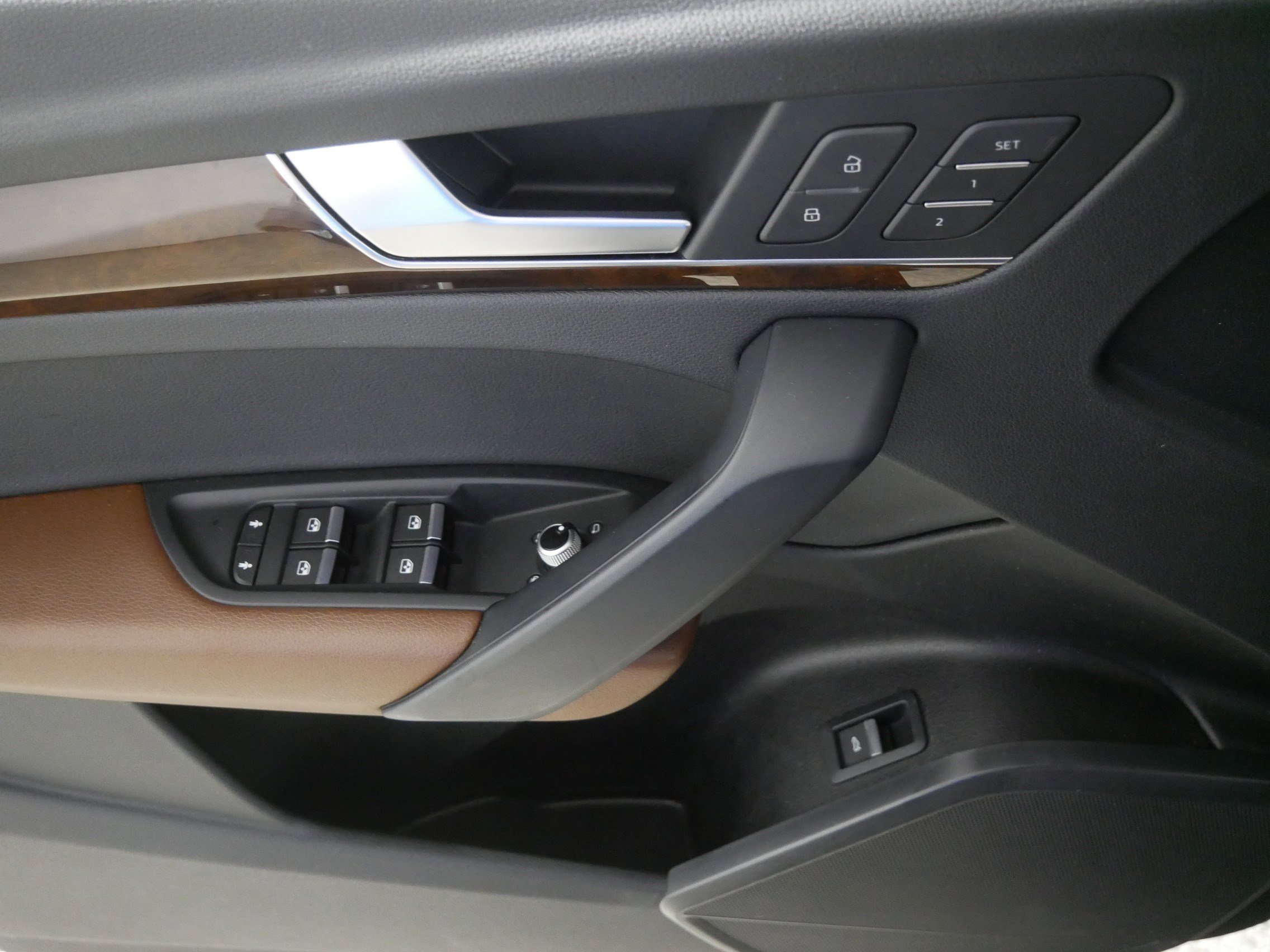 Used 2020 Audi Q5 2.0T Premium w/ Convenience Package image 19