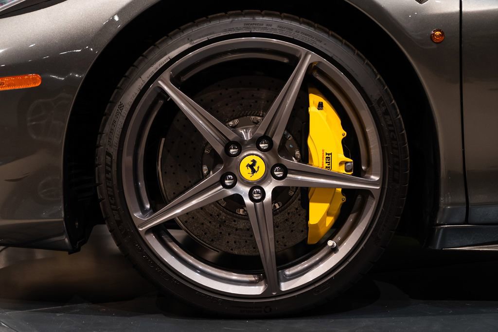 Certified 2014 Ferrari 458 Italia Coupe RWD image 13