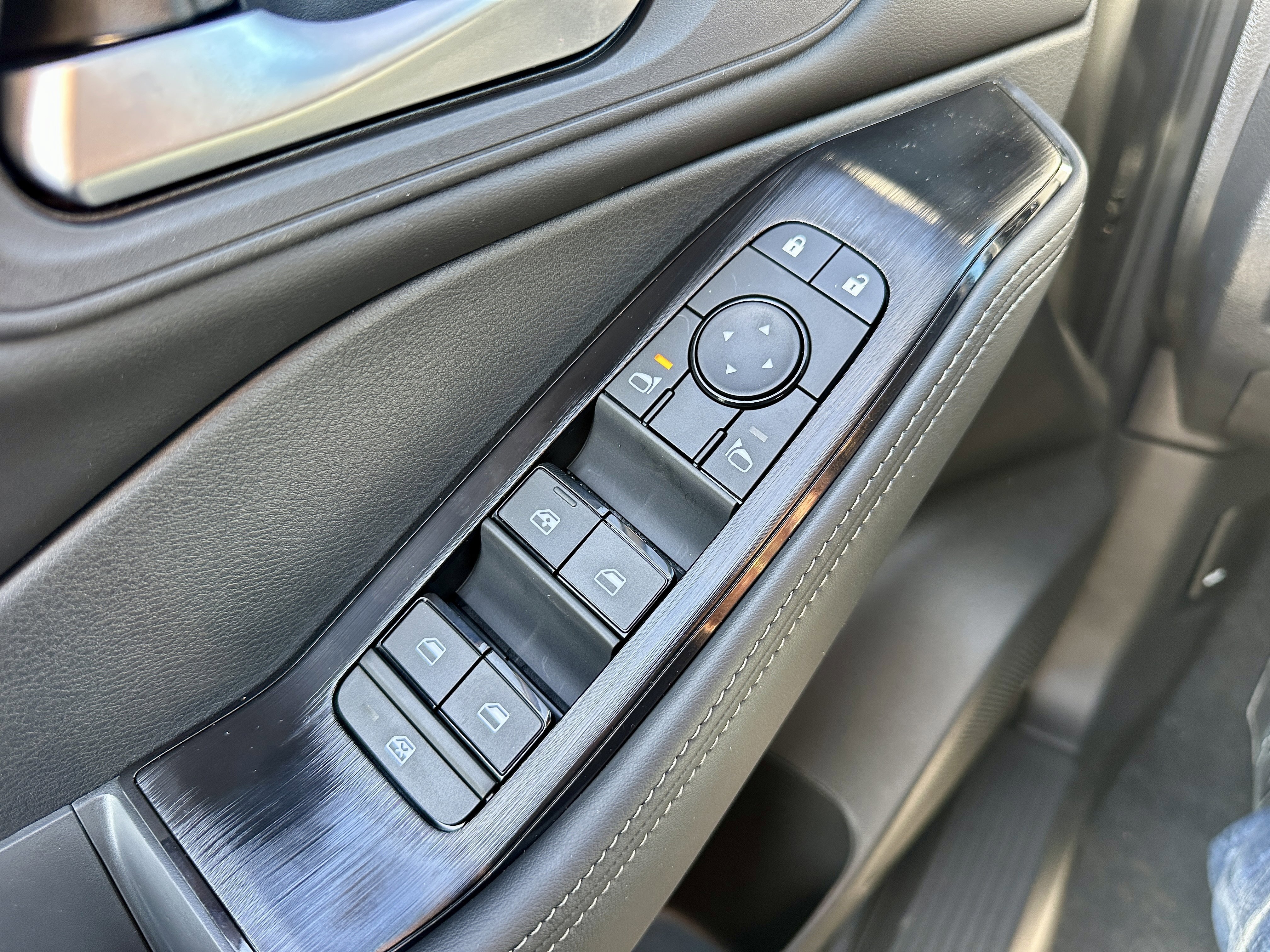 New 2026 Nissan Rogue SV AWD/4WD image 23