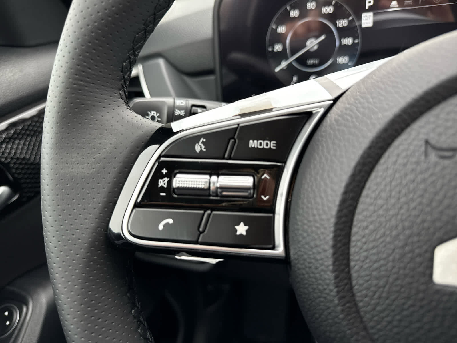 New 2026 Kia Seltos SX image 8