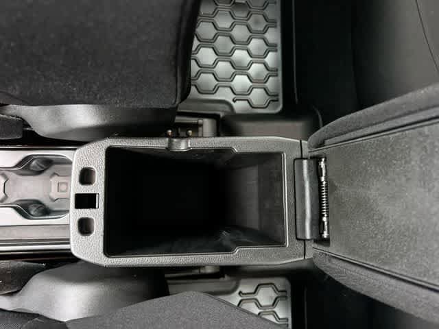 Used 2020 Jeep Renegade Latitude FWD image 27