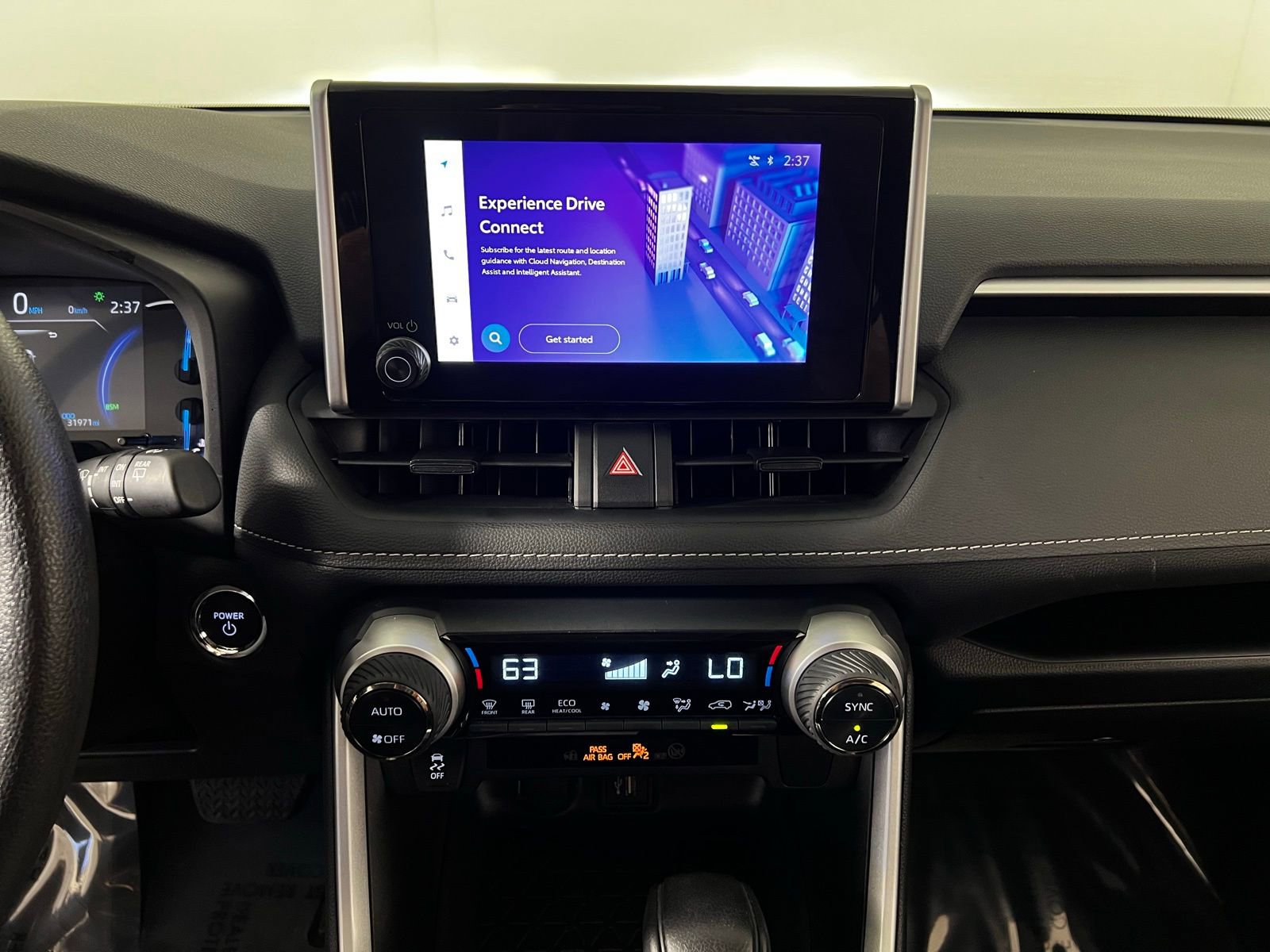 Certified 2025 Toyota RAV4 XLE AWD/4WD image 18