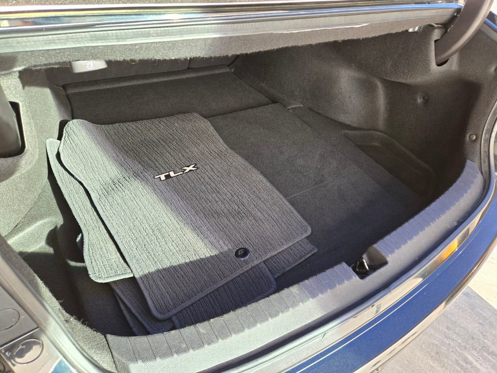 Used 2017 Acura TLX w/ Technology Package FWD image 17