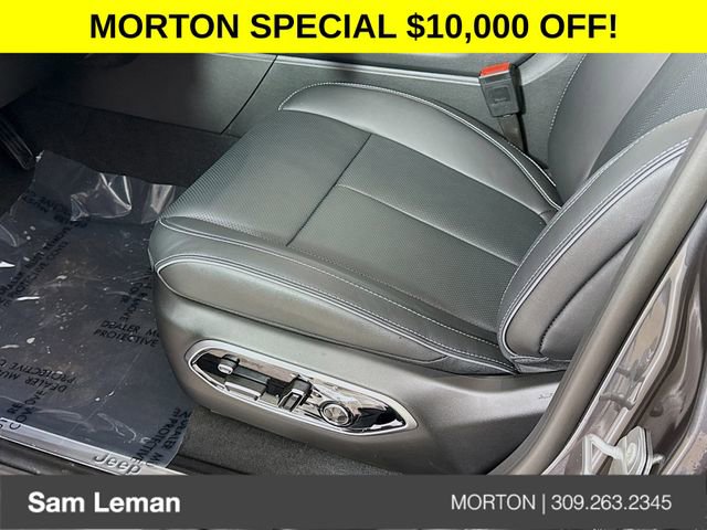 New 2025 Jeep Grand Cherokee L Overland w/ Luxury Tech Group IV image 19