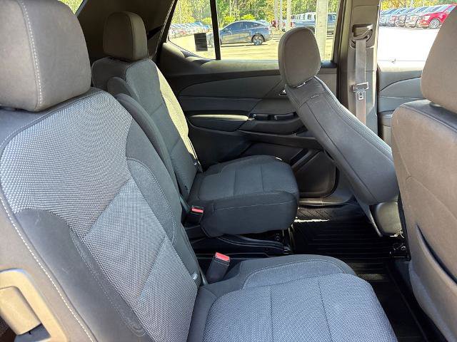 Used 2023 Chevrolet Traverse LT FWD image 28