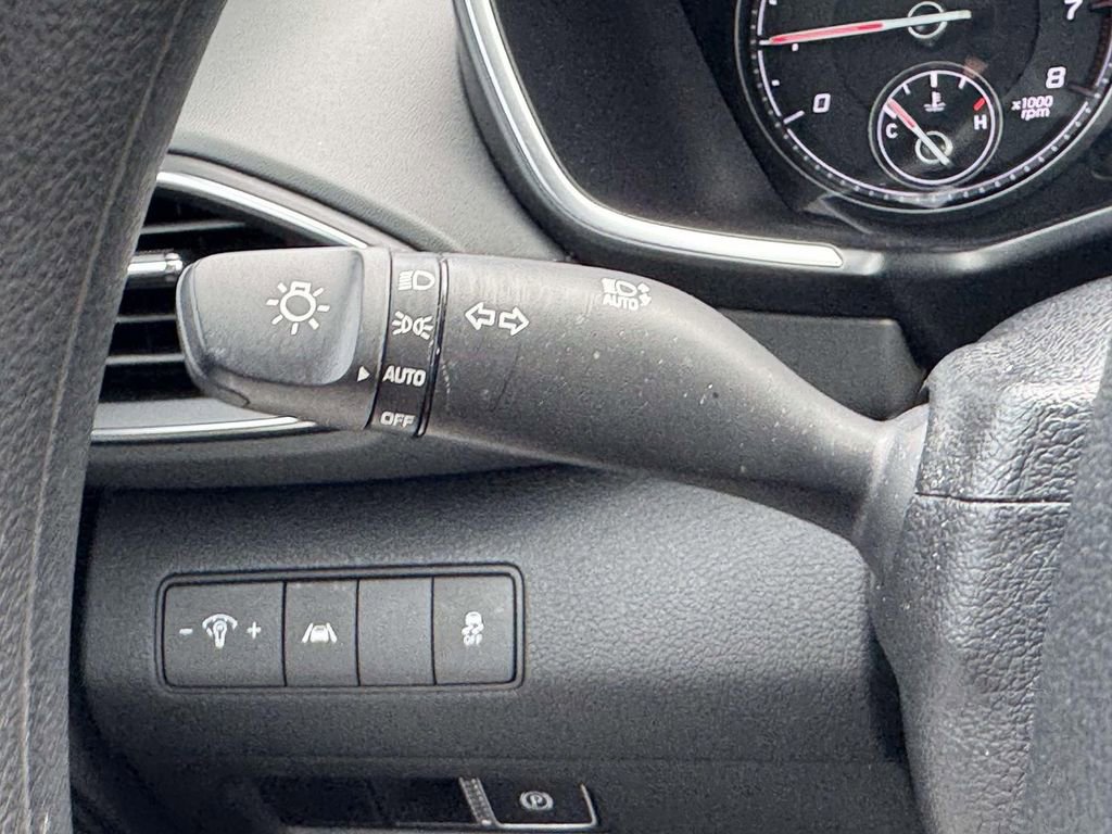 Used 2023 Hyundai Santa Fe SE image 20