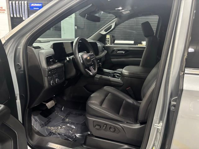 Used 2025 Chevrolet Tahoe LT AWD/4WD image 11