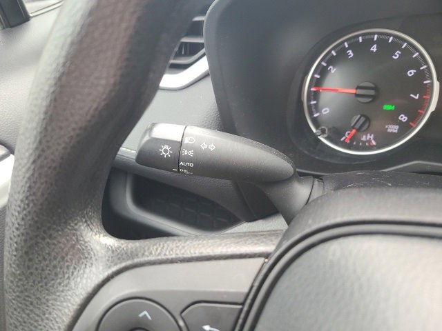 Used 2022 Toyota RAV4 XLE image 22