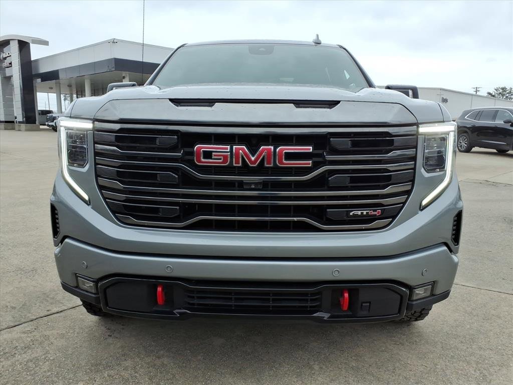 Used 2023 GMC Sierra 1500 AT4 w/ AT4 Premium Package image 2