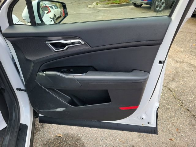 Used 2025 Kia Sportage SX image 39