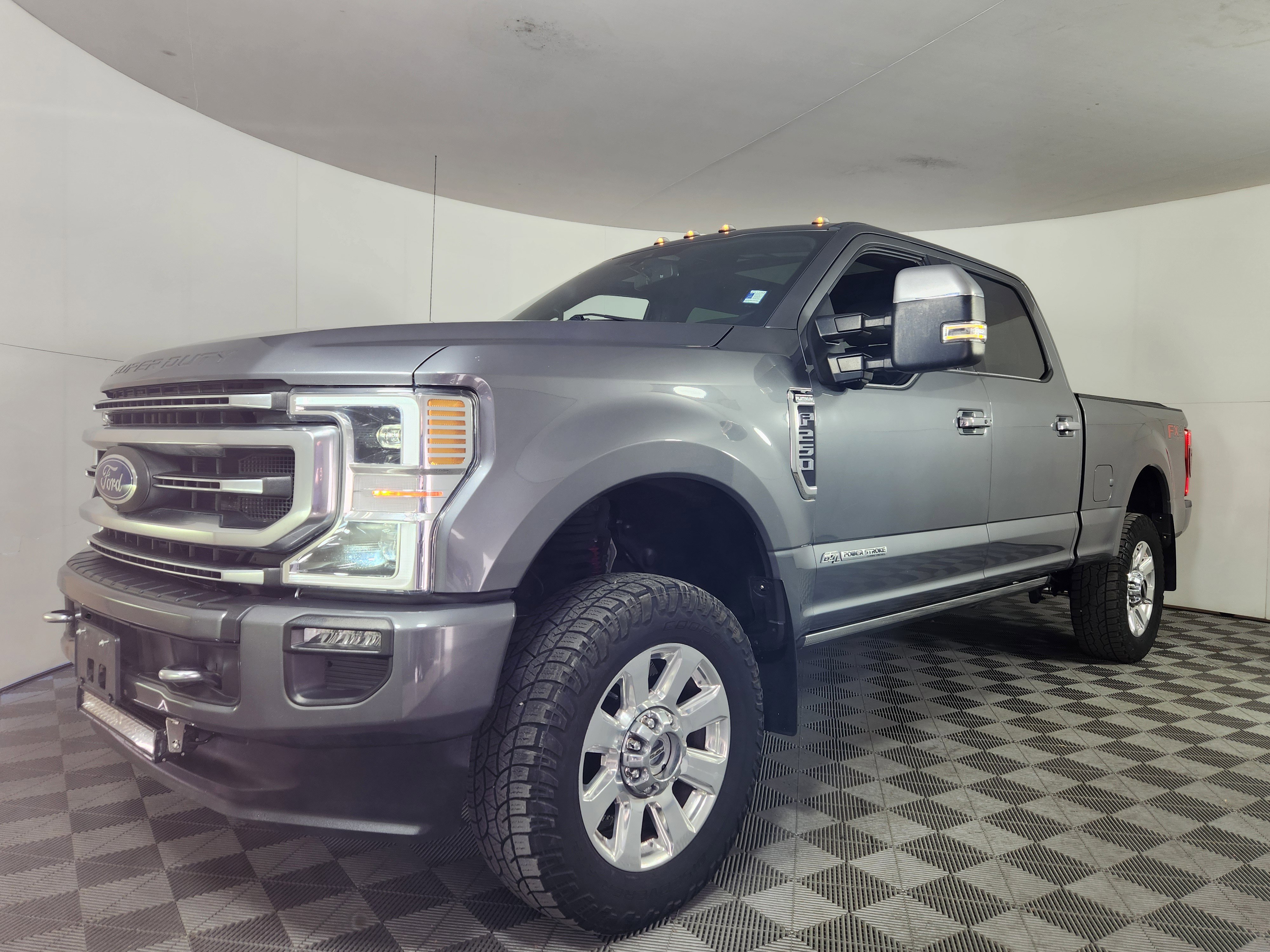 Used 2021 Ford F250 Platinum image 3