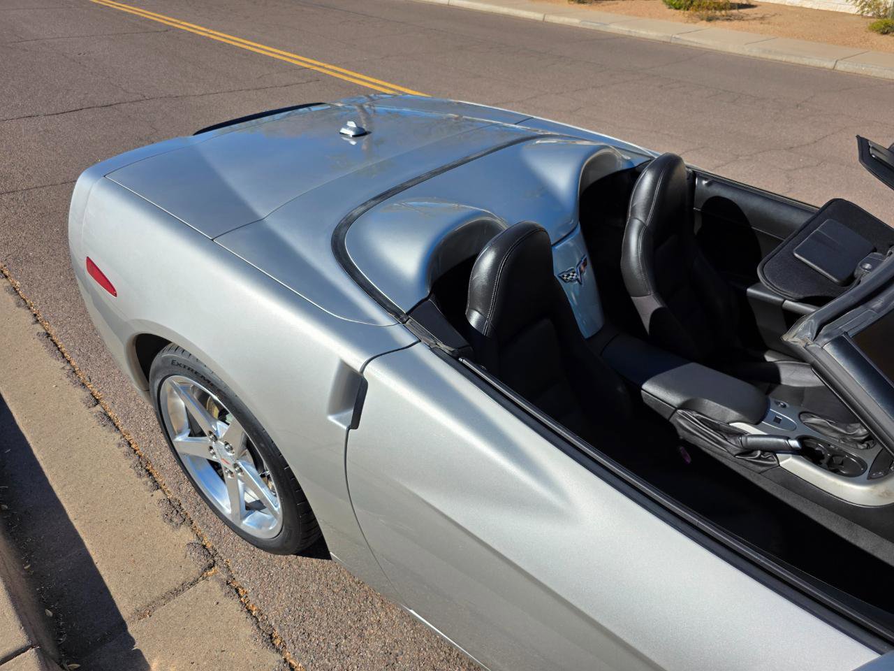 Used 2005 Chevrolet Corvette Convertible w/ Preferred Equipment Group RWD image 37