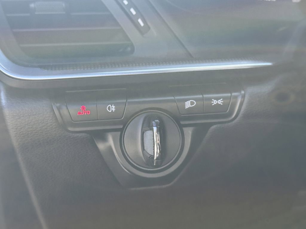 Used 2022 Porsche 911 Carrera image 27