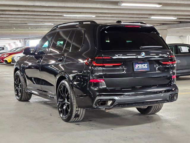 Used 2025 BMW X7 xDrive40i w/ M Sport Package image 8