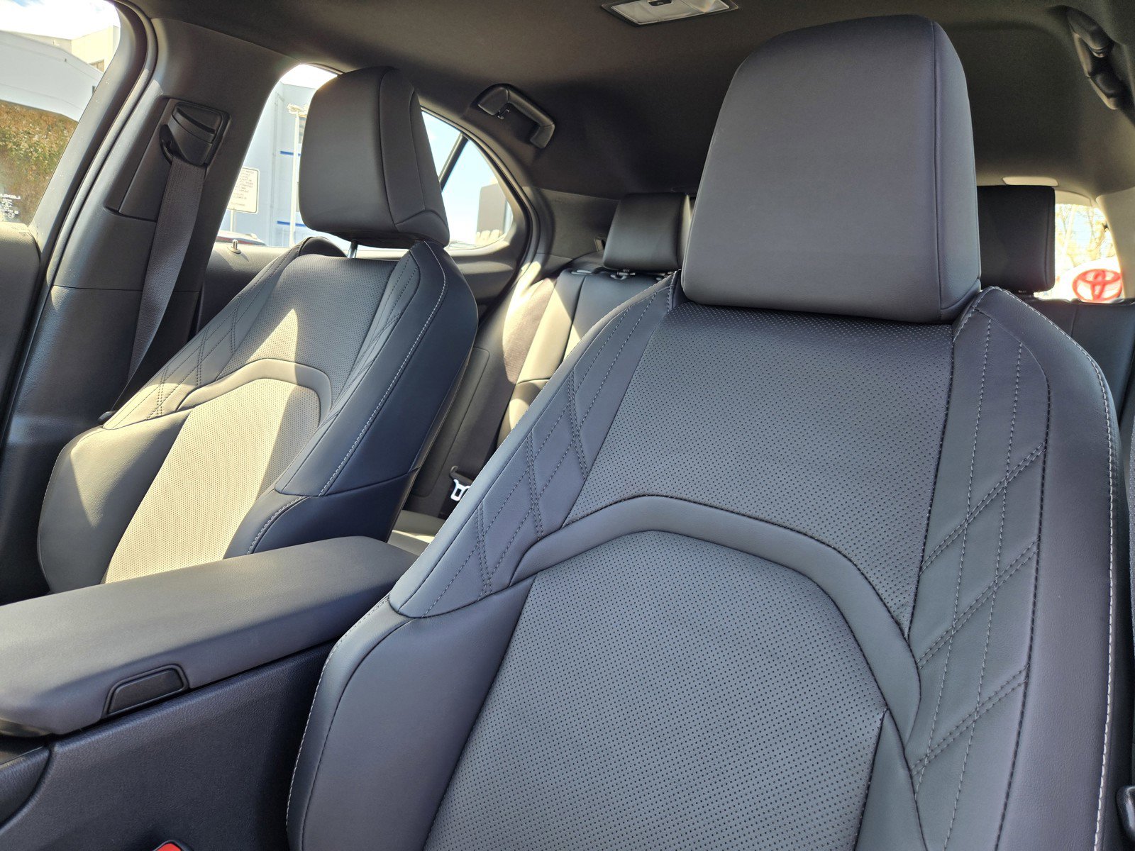 Used 2025 Lexus UX 300h AWD w/ Accessory Package (Z1) image 16