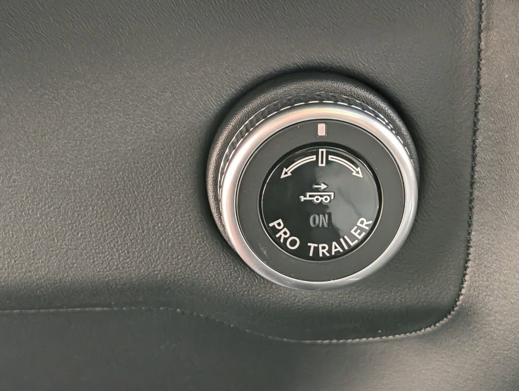 New 2026 Lincoln Navigator L Reserve AWD/4WD image 21