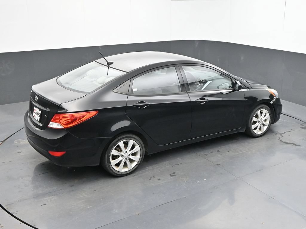 Used 2013 Hyundai Accent GLS w/ Premium Pkg FWD image 29