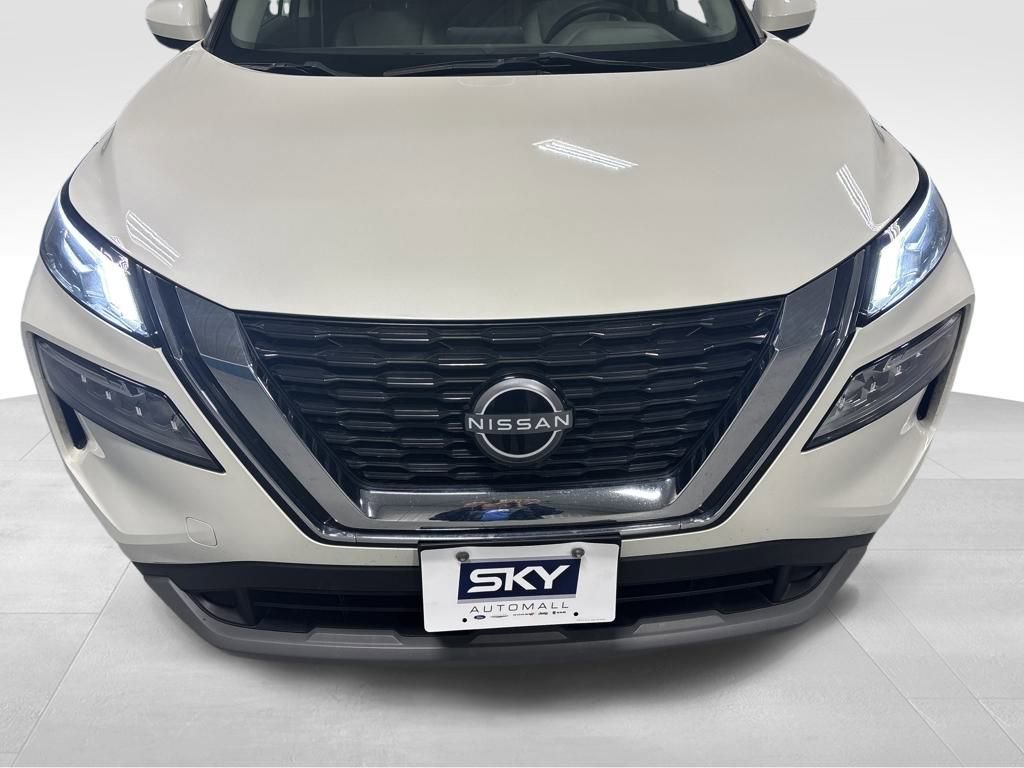 Used 2023 Nissan Rogue SV image 38