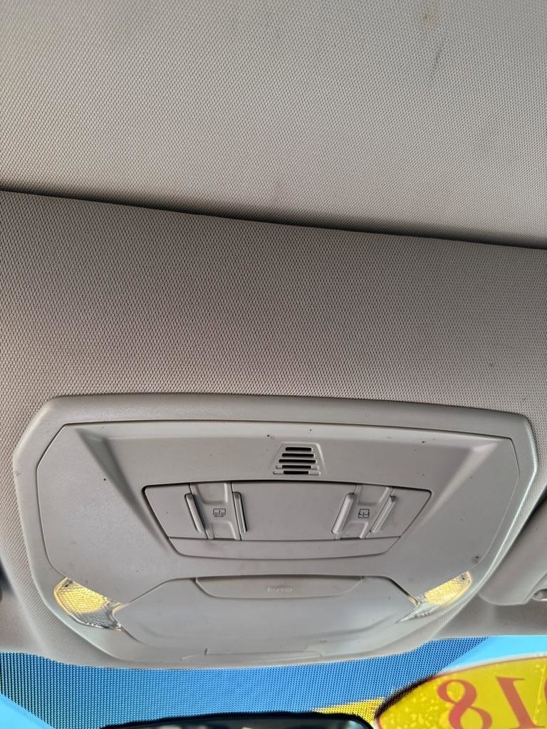 Used 2018 Ford Escape SE w/ SE Sync 3 Package FWD image 10